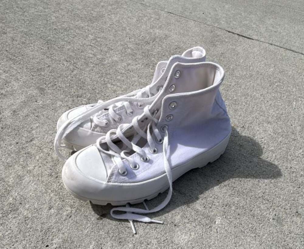 Converse Chuck Taylor All Star Lugged High Top White Sneakers Women's Size 8.5